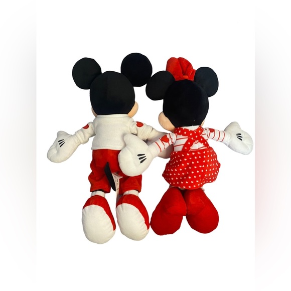 Valentine Mickey and Minnie - Picture 9 of 12